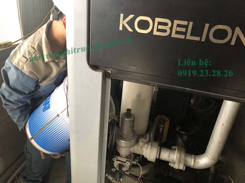 Hướng dẫn thay dầu máy nén khí Kobelco
