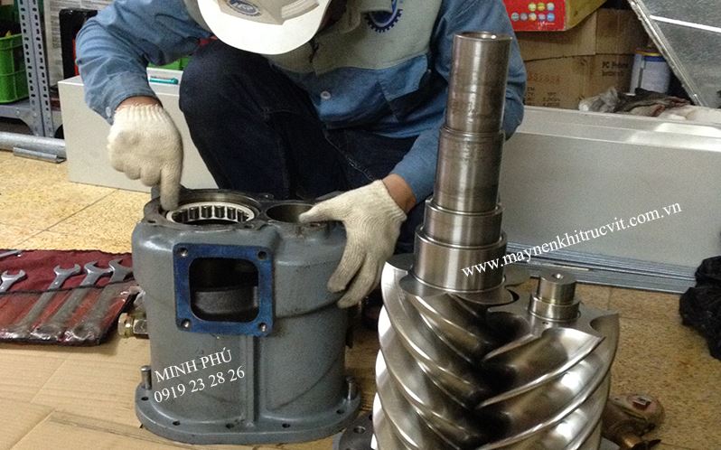 Thay bi đầu nén máy nén khí Hitachi, máy nén khí trục vít hitachi, đầu máy nén khí, đại tu đầu máy nén khí