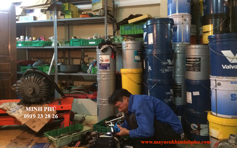 thay bi dau nen grh3 50a,bao duong may nen khi, sua chua may nen khi, bảo dưỡng máy nén khí, sửa chữa máy nén khí, air compressor repair service, air compressor maintanece service